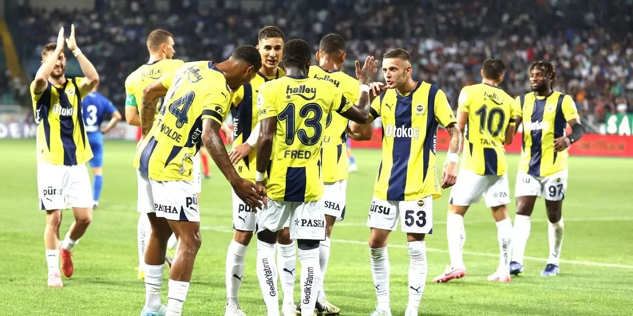 Fred'in Hat-trick Performansıyla Fenerbahçe, Rizespor'u 5-0 Mağlup Etti