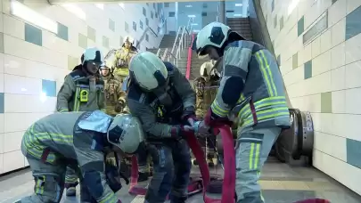 Ankara'da Gerçek Yangınla Yolcu Kurtarma Tatbikatı Gerçekleştirildi